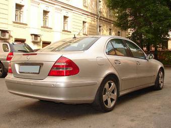 2003 Mercedes-Benz E-Class Photos