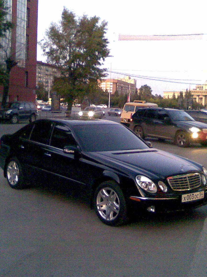 2003 Mercedes-Benz E-Class