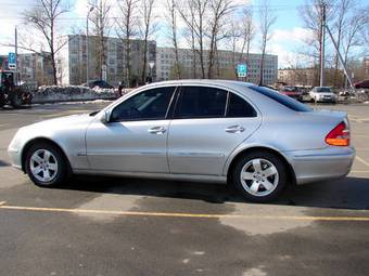 2004 Mercedes-Benz E-Class Pictures