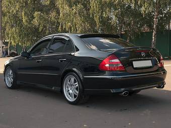 2005 Mercedes-Benz E-Class Images