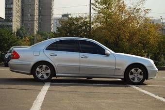 2005 Mercedes-Benz E-Class Photos