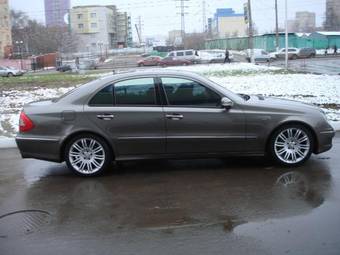 2008 Mercedes-Benz E-Class Photos