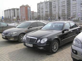 2009 Mercedes-Benz E-Class Pictures