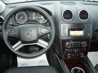 2011 Mercedes-Benz G-Class Pics