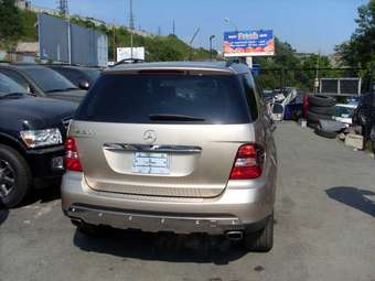 2005 Mercedes-Benz M-Class Pictures