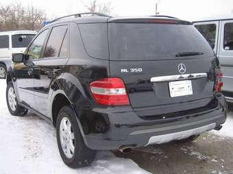 2005 Mercedes-Benz M-Class Photos