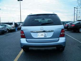 2005 Mercedes-Benz M-Class Pictures