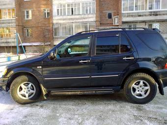 1998 Mercedes-Benz ML-Class Pics