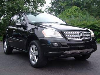 2005 Mercedes-Benz ML-Class Images