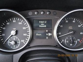 2005 Mercedes-Benz ML-Class Images