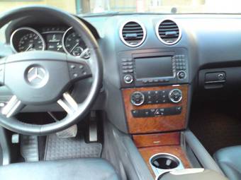 2006 Mercedes-Benz ML-Class Pictures