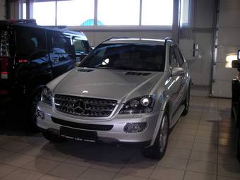 2008 Mercedes-Benz ML-Class Photos