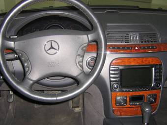 2004 Mercedes-Benz S-Class Photos