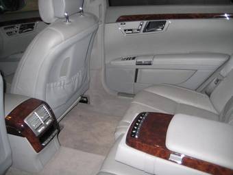 2006 Mercedes-Benz S-Class Pictures