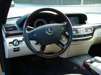 2006 Mercedes-Benz S-Class Images