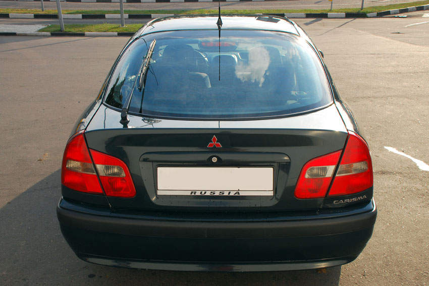 Mitsubishi carisma 2000