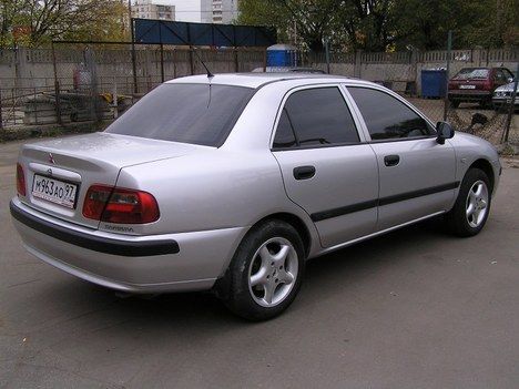 2001 Mitsubishi Carisma