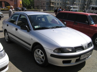2003 Mitsubishi Carisma