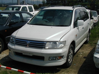 1999 Mitsubishi Chariot Grandis