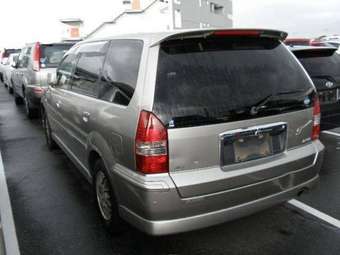 2002 Mitsubishi Chariot Grandis Pictures