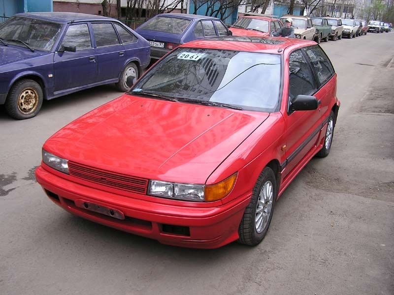 Mitsubishi Colt 1990