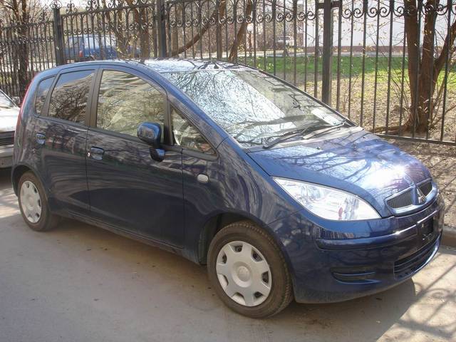 2002 Mitsubishi Colt