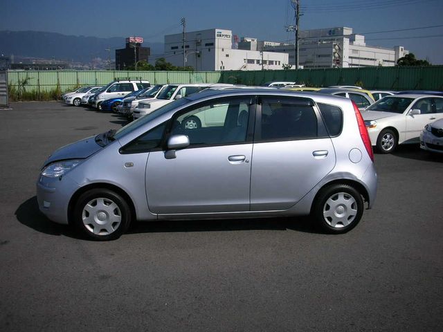 2002 Mitsubishi Colt