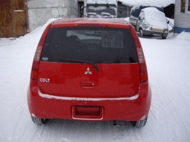 2002 Mitsubishi Colt