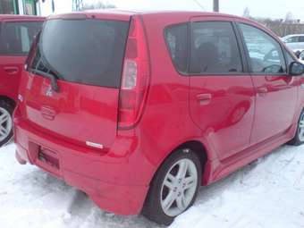 2002 Mitsubishi Colt Pics