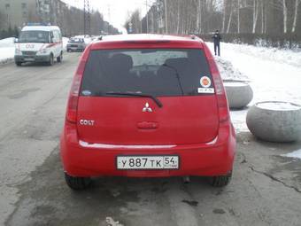 2002 Mitsubishi Colt Photos