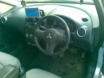 2002 Mitsubishi Colt Pictures