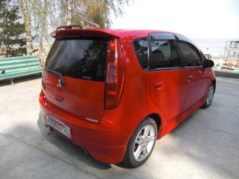 2002 Mitsubishi Colt Pictures