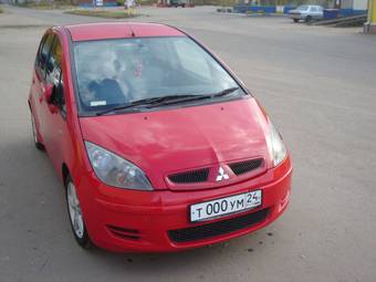 2002 Mitsubishi Colt Pictures