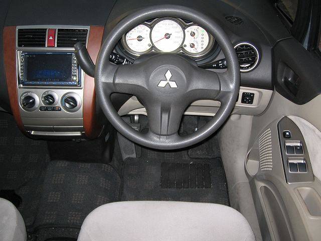 2003 Mitsubishi Colt