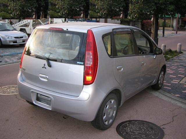 2003 Mitsubishi Colt