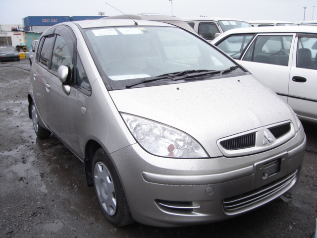 2003 Mitsubishi Colt