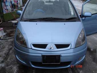 2003 Mitsubishi Colt