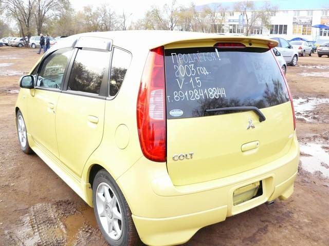 2003 Mitsubishi Colt