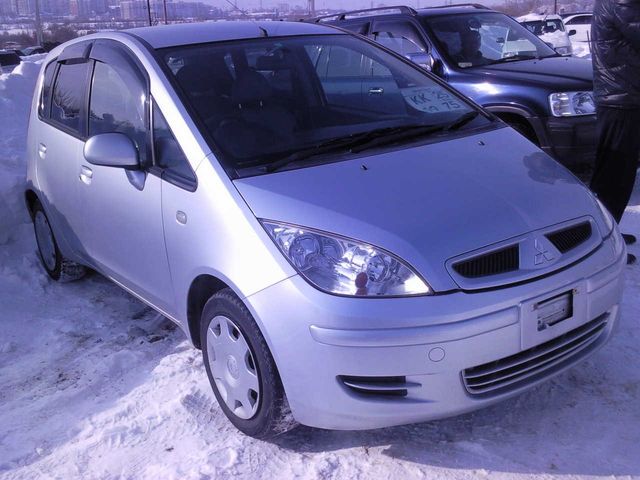 2003 Mitsubishi Colt