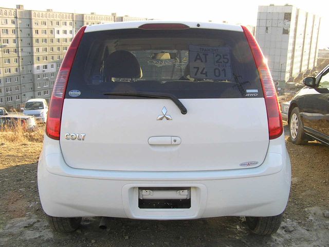 2003 Mitsubishi Colt