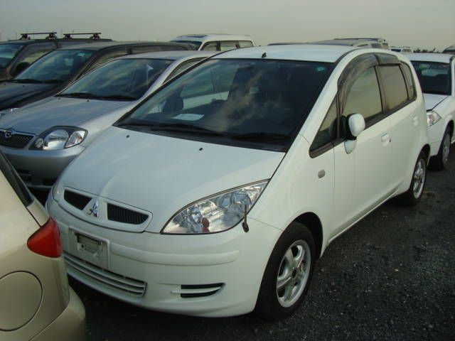 2003 Mitsubishi Colt