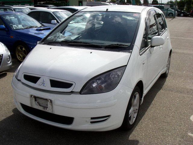 2003 Mitsubishi Colt