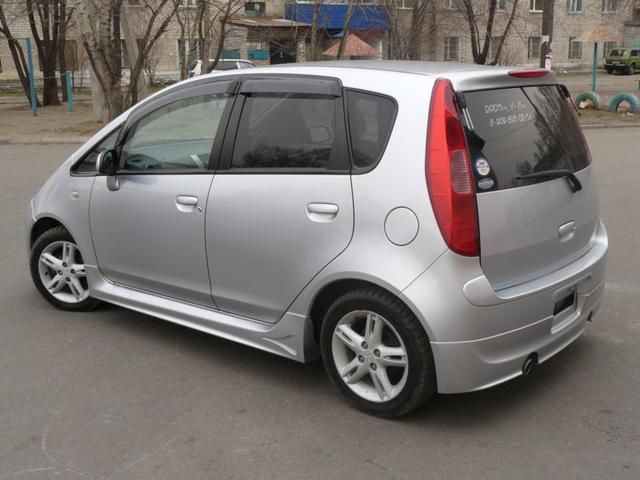 2003 Mitsubishi Colt