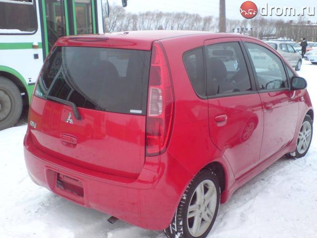 2003 Mitsubishi Colt