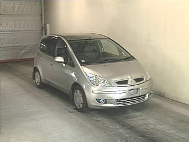 2003 Mitsubishi Colt