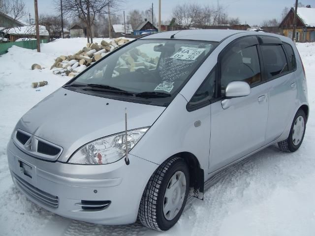 2003 Mitsubishi Colt