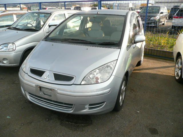 2003 Mitsubishi Colt