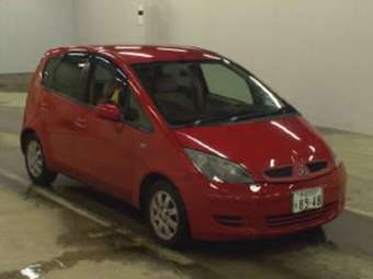 2003 Mitsubishi Colt Pictures