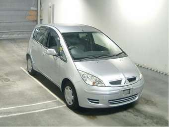 2003 Mitsubishi Colt Pictures