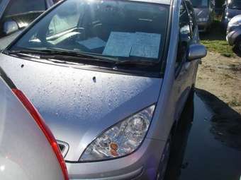 2003 Mitsubishi Colt Pics